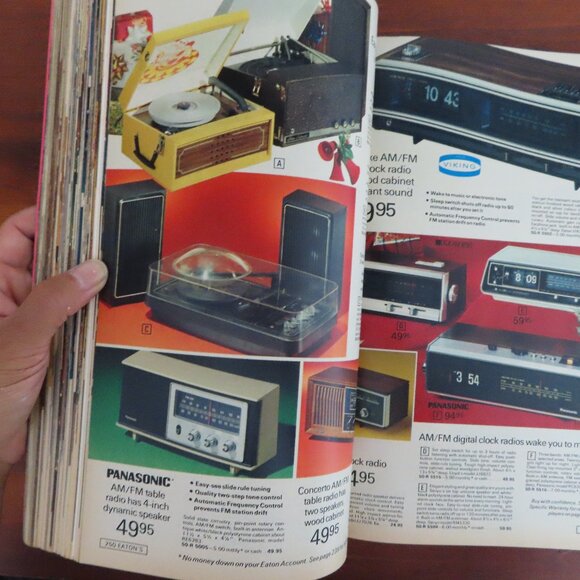 Eaton's of Canada Christmas 1974 Catalog - Picture 13 of 16